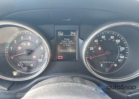 2012 Jeep Grand Cherokee Laredo z USA, uszkodzony, nr VIN 1C4RJFAG6CC351274